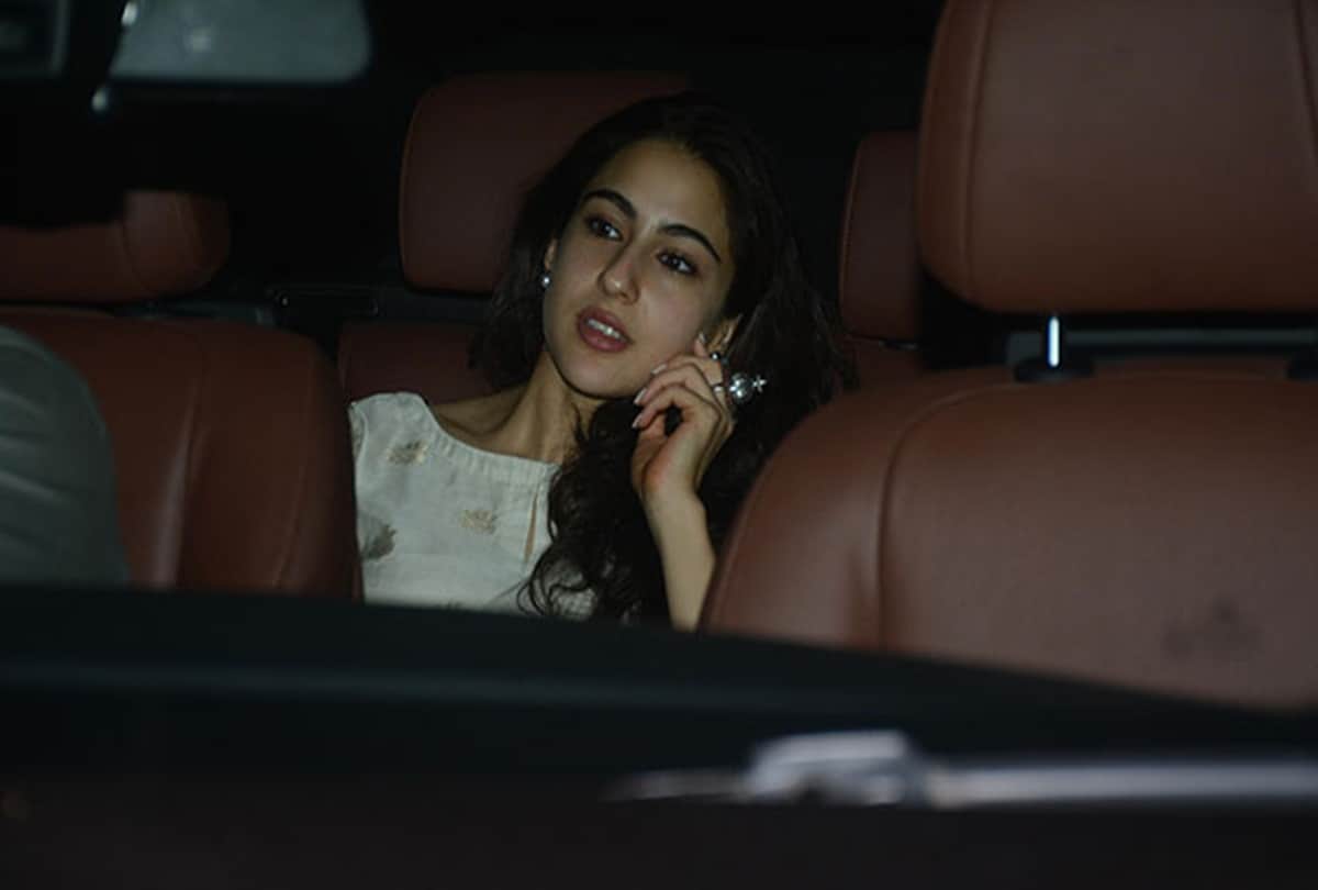 Janhvi Kapoor Sara Ali Khan and Rekha at Alia Bhatt Raazi screening