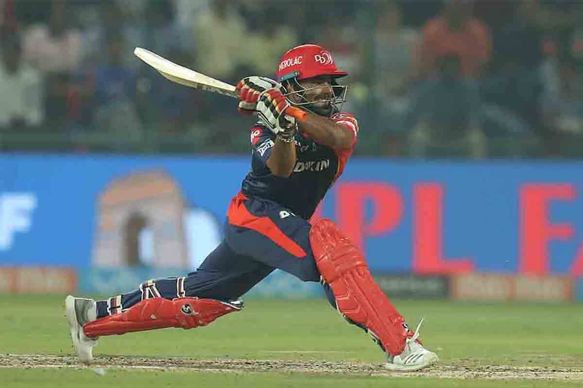 rishabh pant hits century against sunrisers hyderabad and hit on records