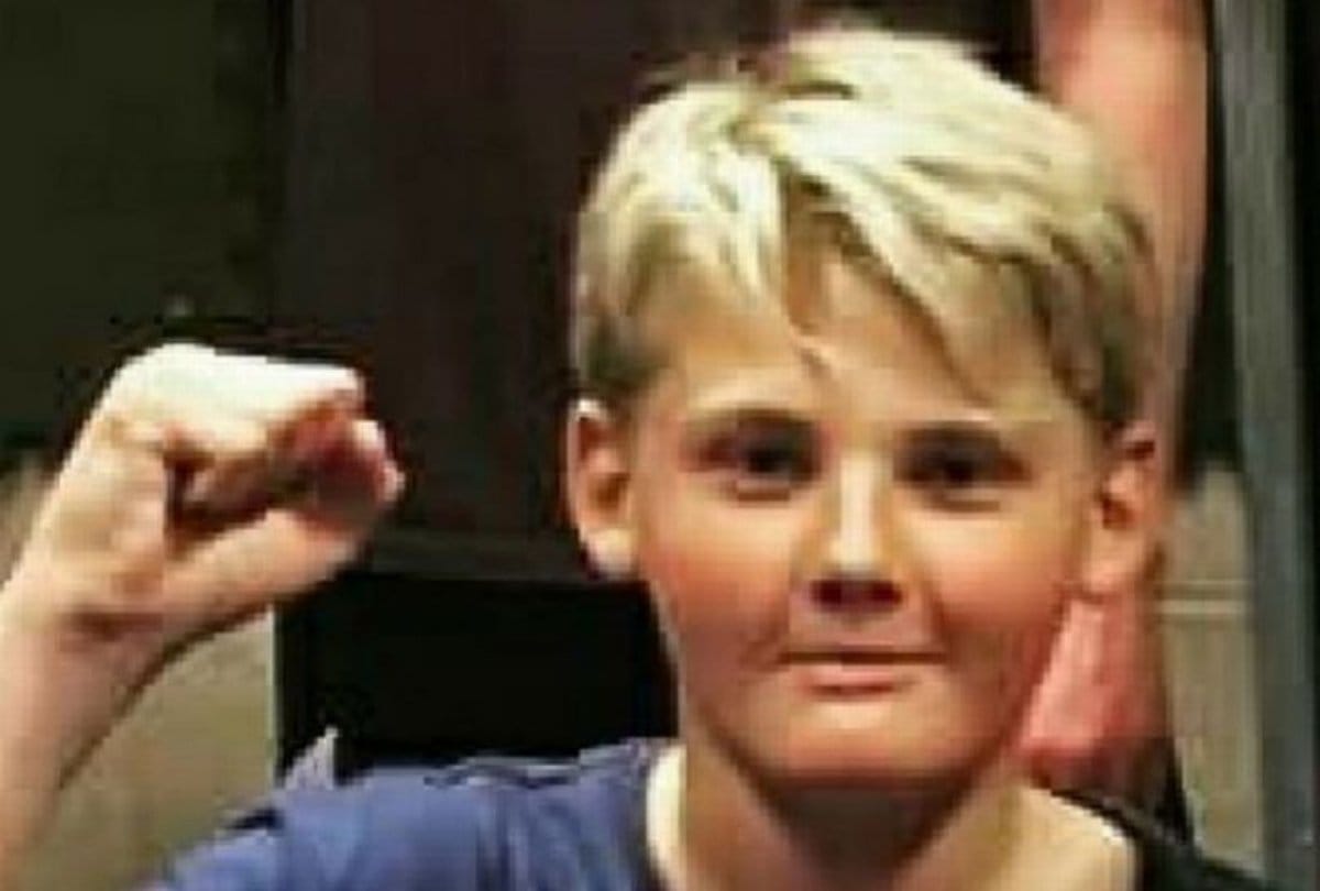 The fourteen year old kid suicide after his dogs death