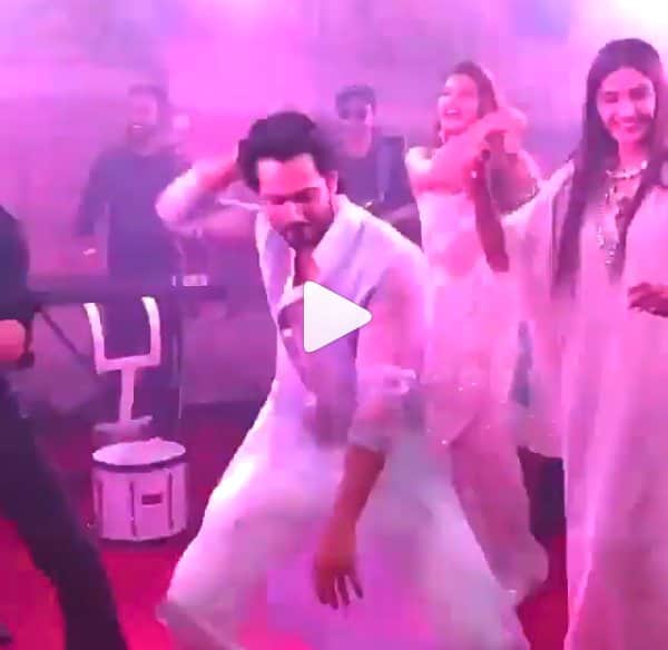 salman khan and jacqueline fernandez dance on jumme ki raat at sonam kapoor reception