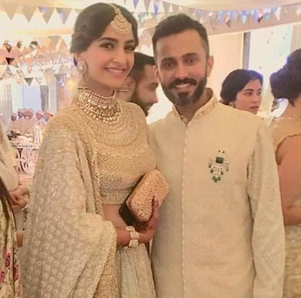 after 4 days of marriage sonam kapoor photo with husband anand ahuja