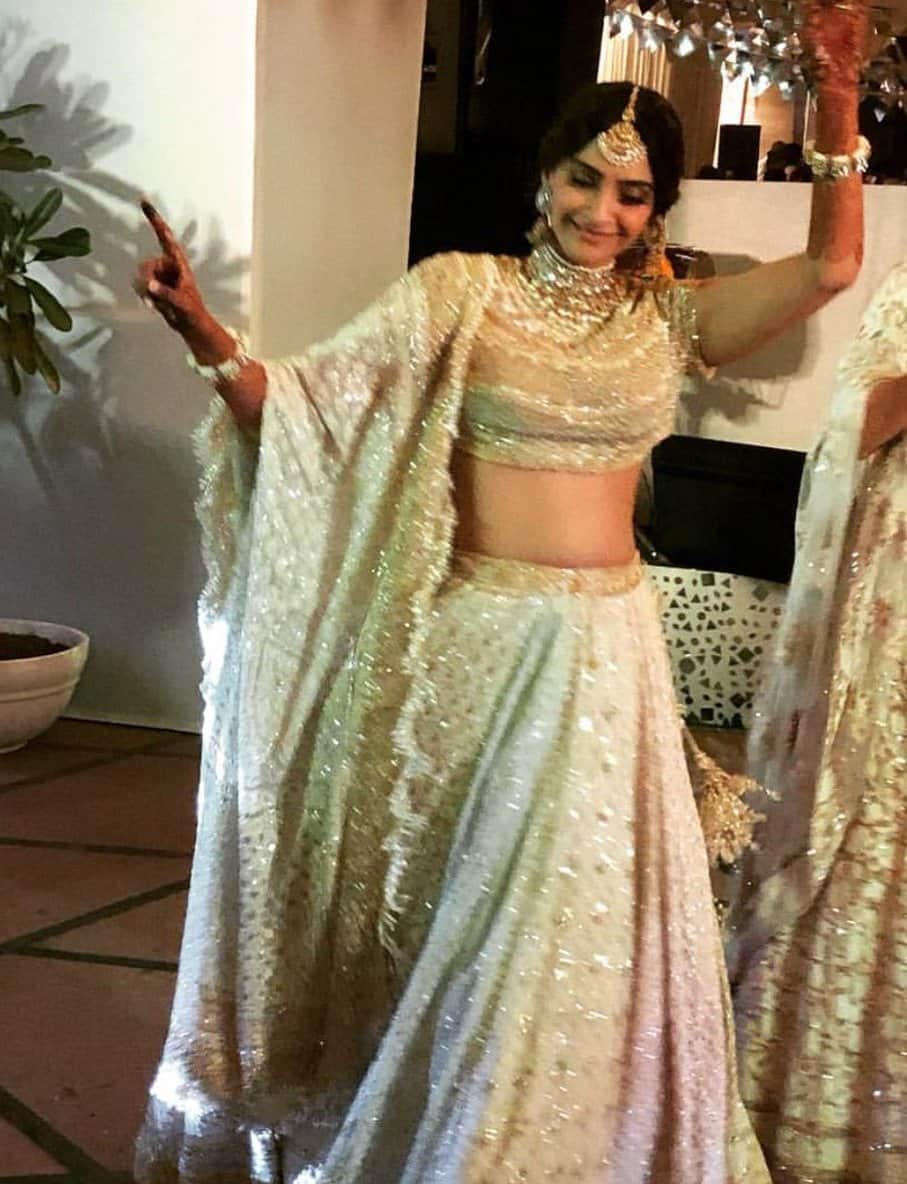 Sonam Kapoor customised her wedding shoes and bags
