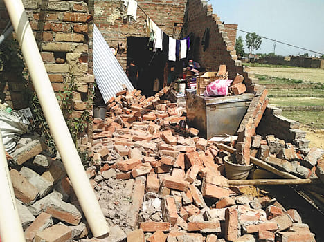 storm, seven injured including woman