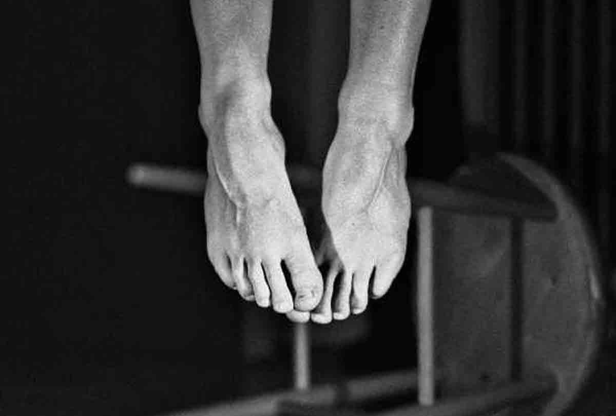 Yong man commit suicide in brother-in-law marriage
