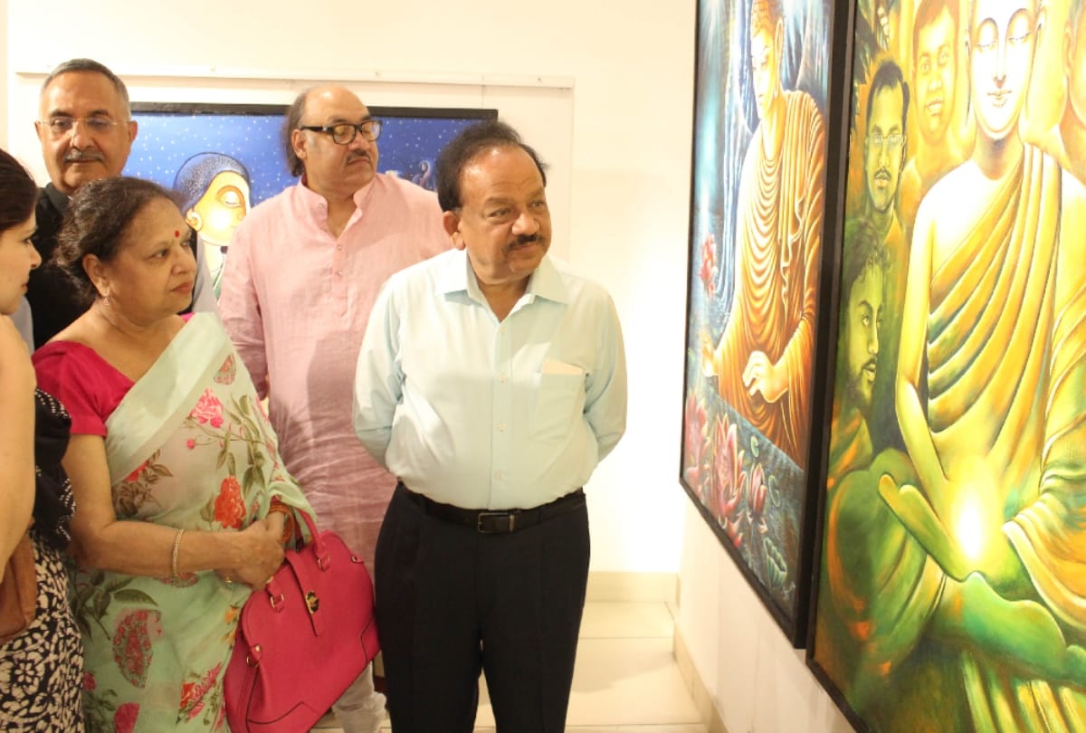 Painted exhibition of prisoners in Art Life Gallery in noida
