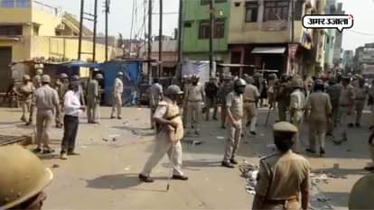 After three dead in loot incident people protest against police in kasganj