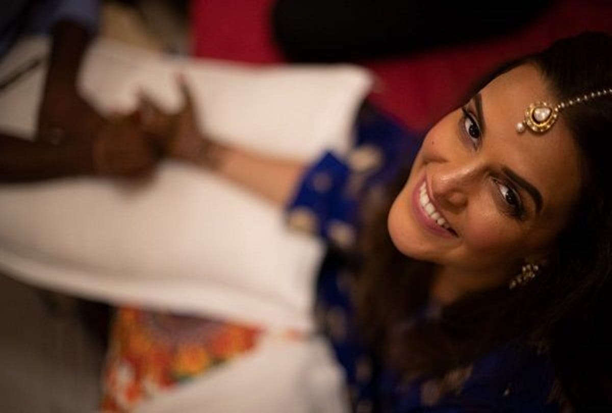 Neha Dhupia million dollar smile will melt your heart see her mehendi ceremony  pics