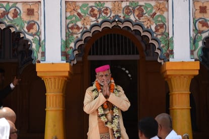 Death threat to Maharashtra cm fadnavis by maoist 