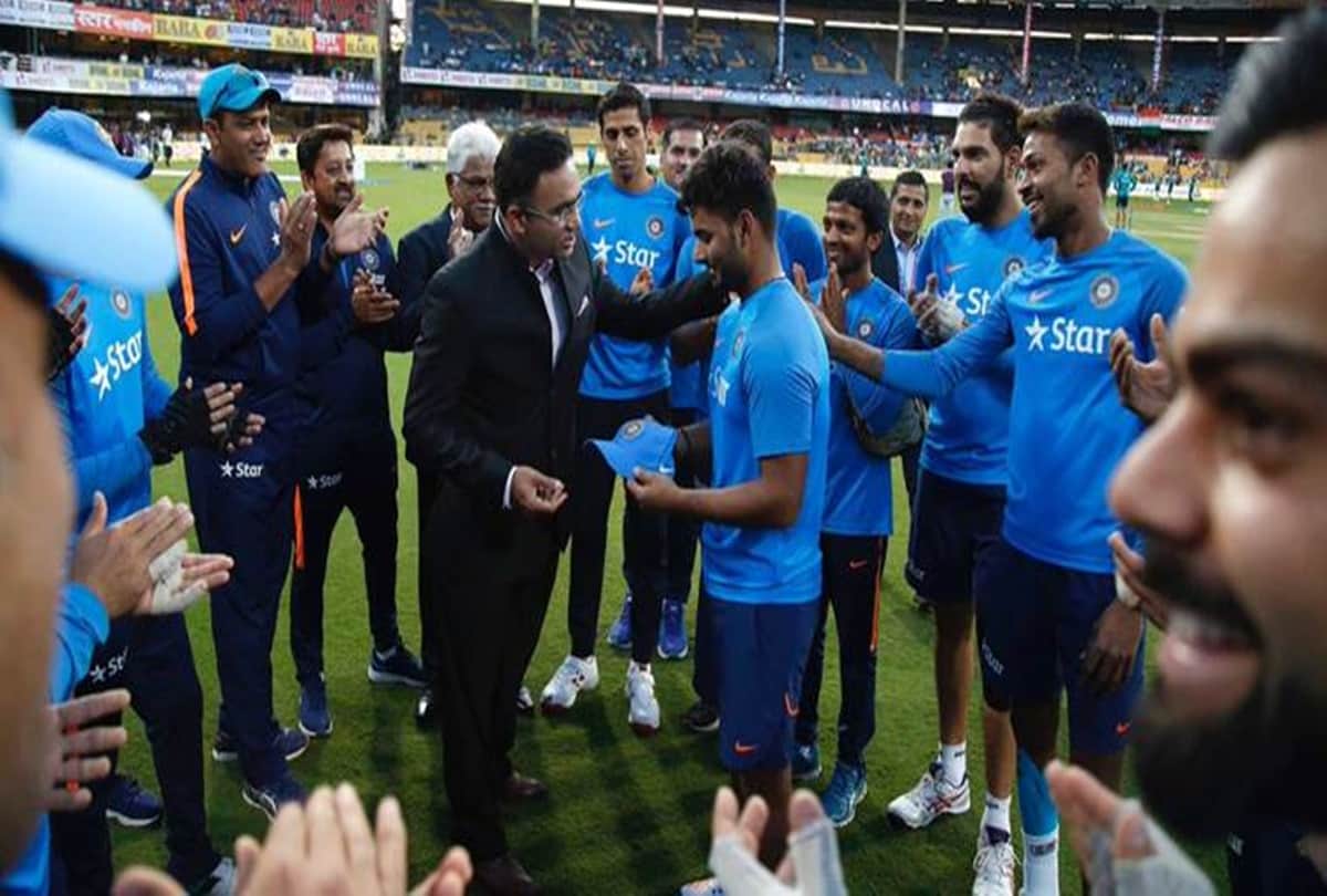 Rishabh Pant scores fastest Ranji Trophy century now he is rocking at IPL 2018