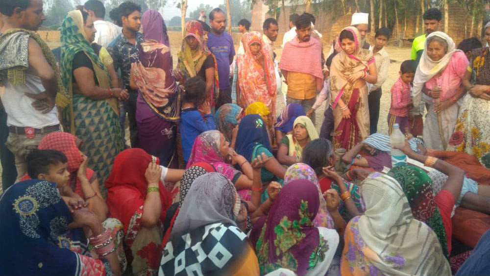 Family of three person killed by dacoits in kasganj 