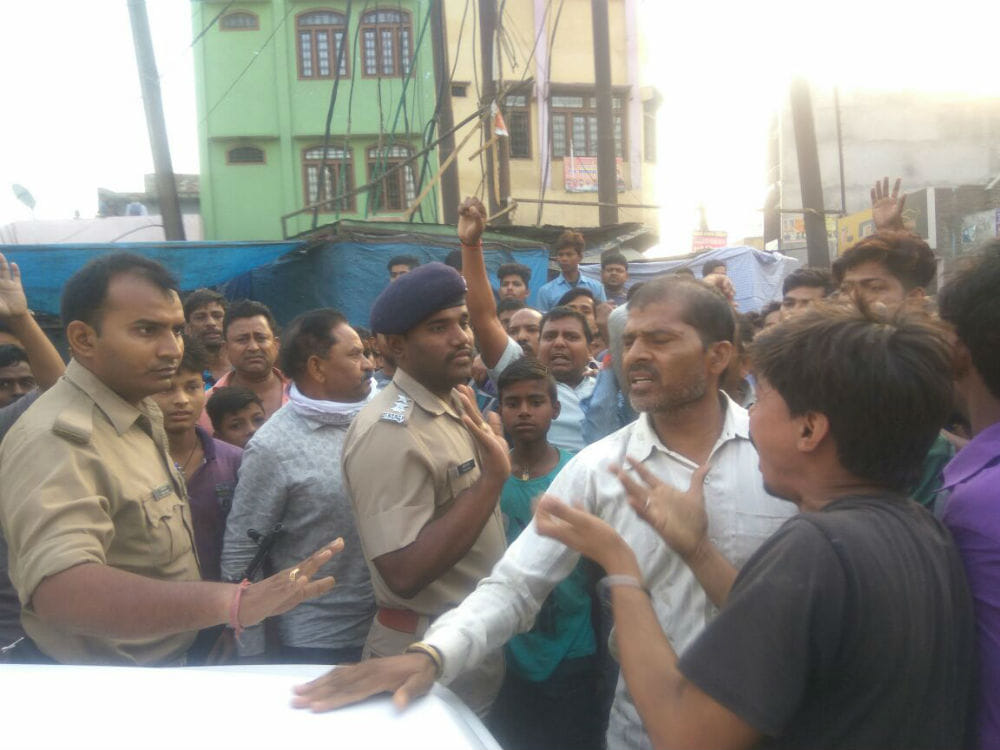 Family of three person killed by dacoits in kasganj 