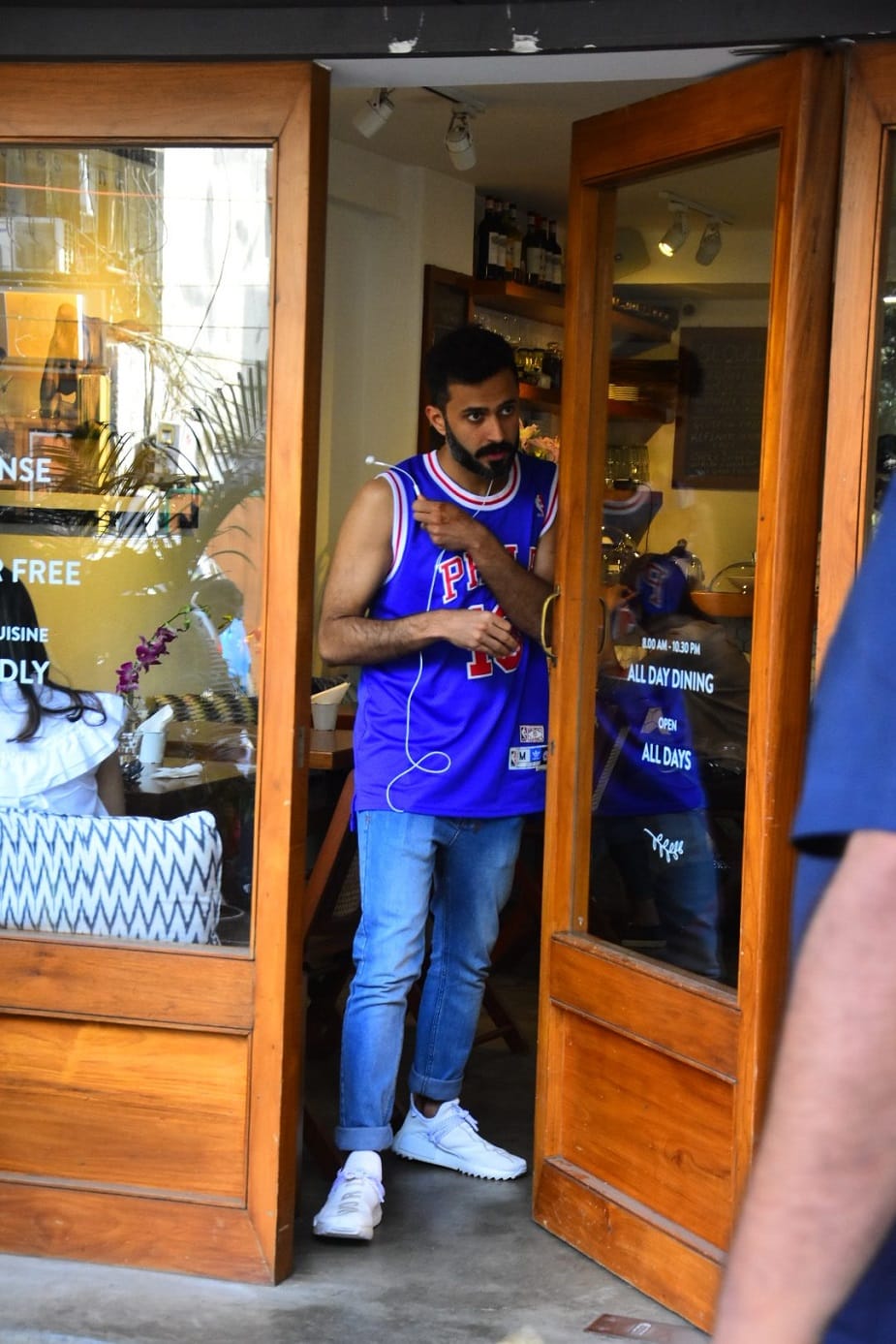 sonam kapoor husband anand ahuja spot at bandra
