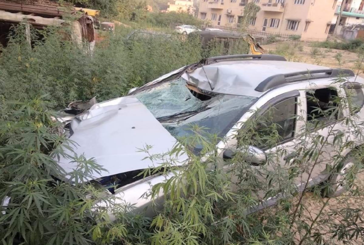 two died in car and bike collision at nalagarh baddi