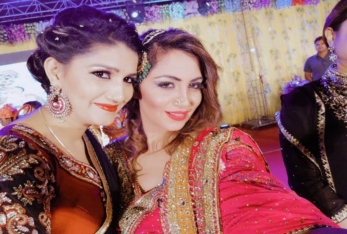Sapna Chaudhary Arshi Khan And Rakhi Sawant Dance Together At SP Leader Son Wedding In Varanasi