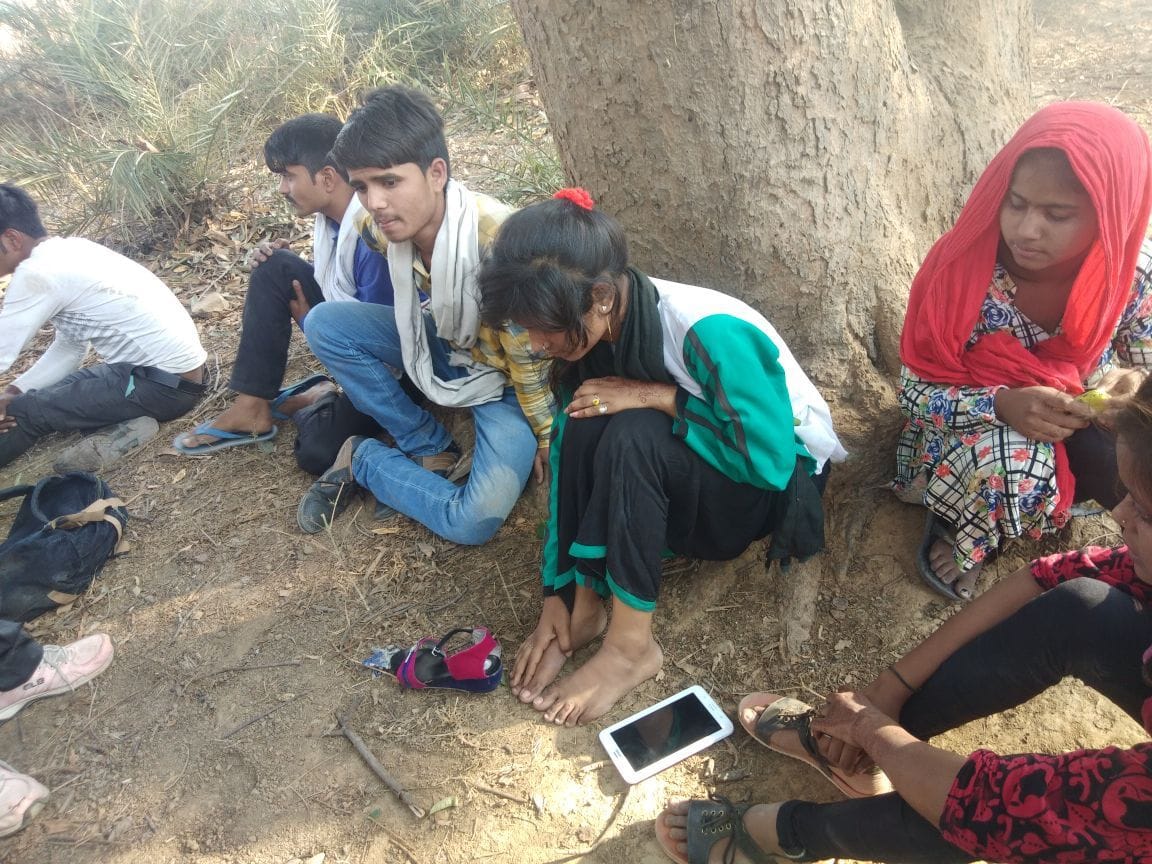बोलेरो व एक अन्य वाहन की आमने सामने टक्कर में 15 घायल