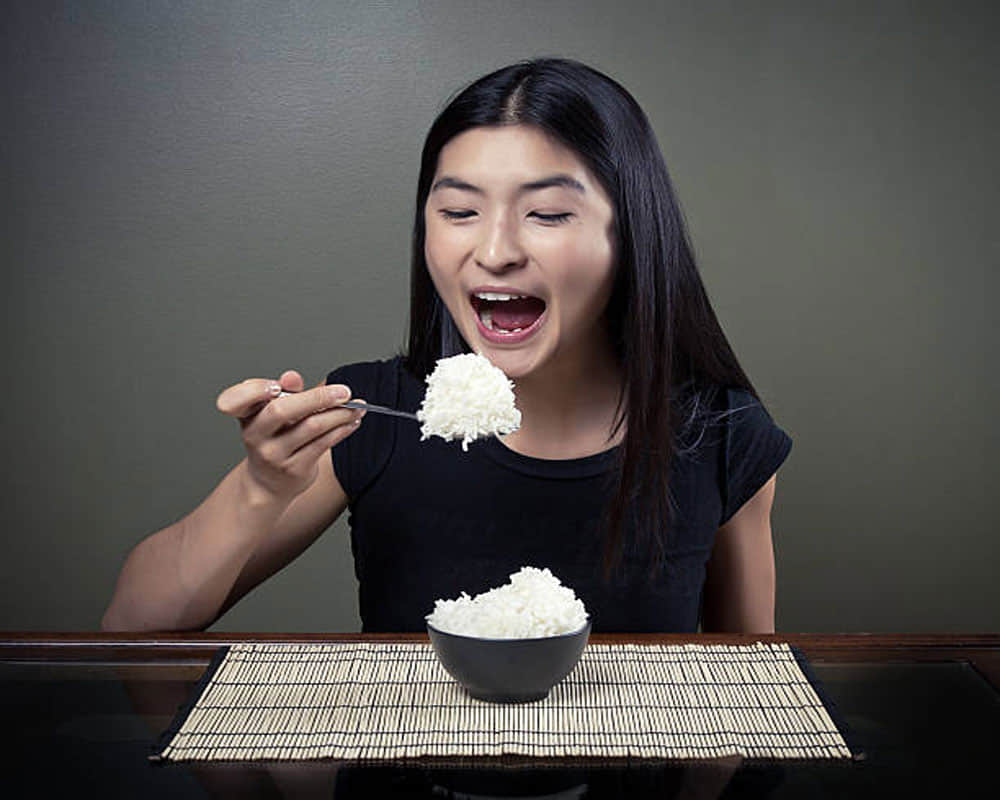 Women who eat more pasta tend to get menopause earlier