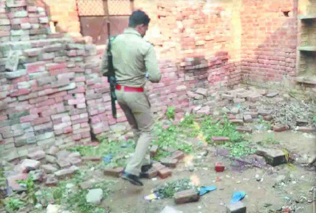 brutal murder of a young man in Etawah