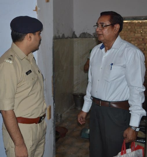 SSP caught doctor eating food at kotwali mess