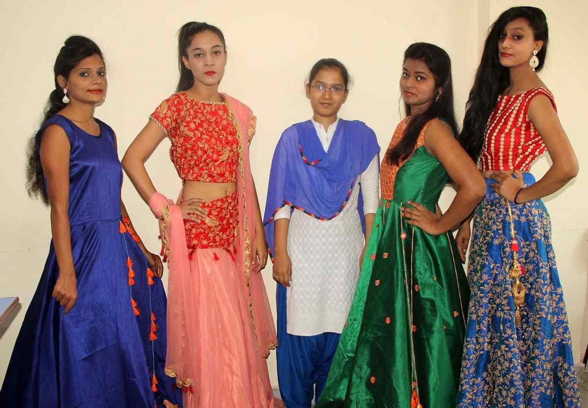 Fashion show in gujrat and models walk on ramp