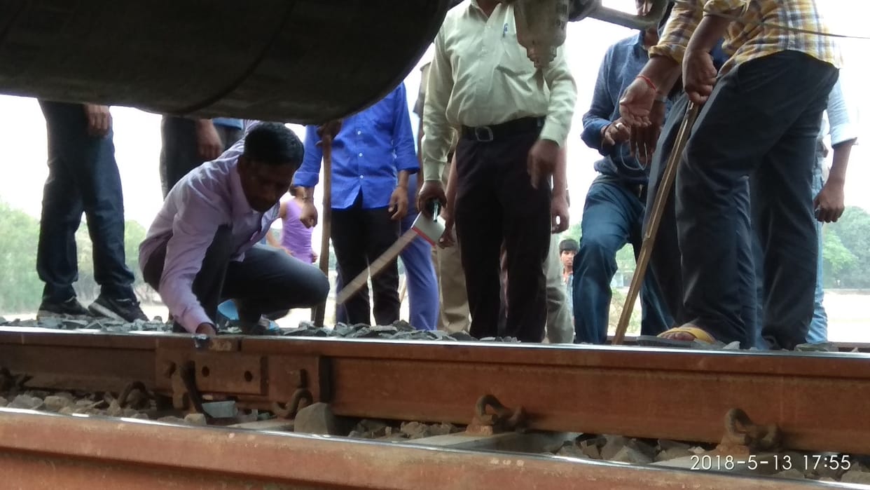 Rail accident with student alert