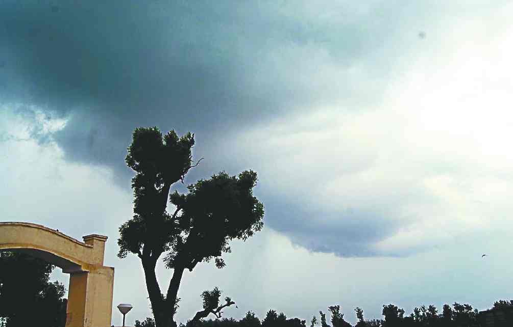 power supply stalled by Storm and rain