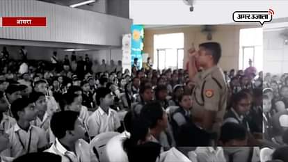 AGRA SSP AMIT PATHAK GIVES TIPS TO STUDENT