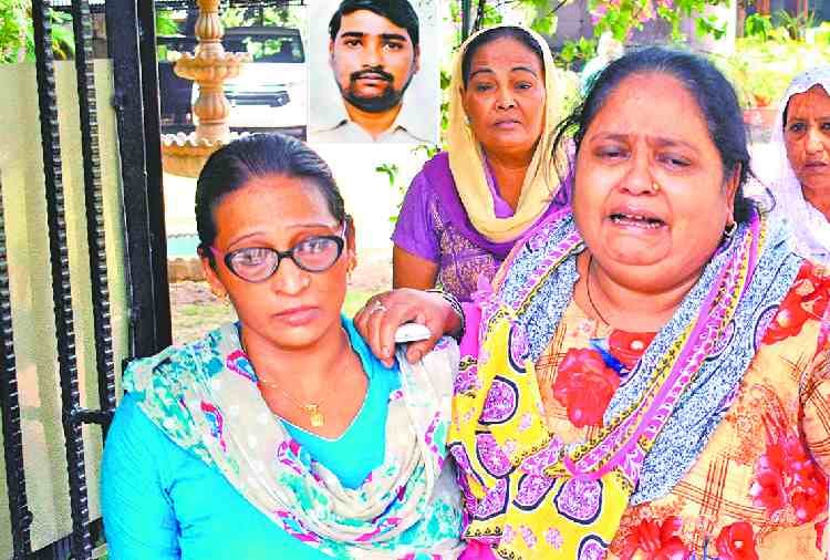 chandigarh driver commits suicide