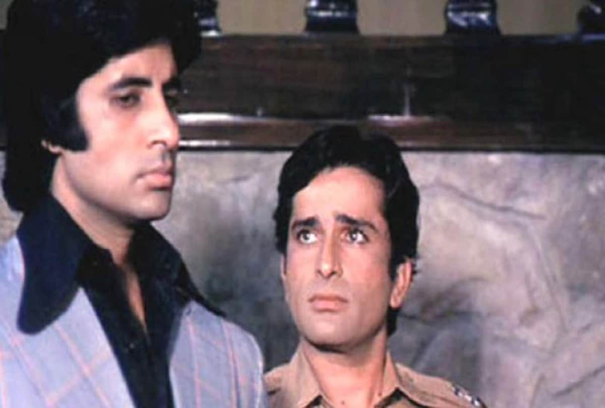 know the unfacts of amitabh bachchan on complete his 50 year in bollywood