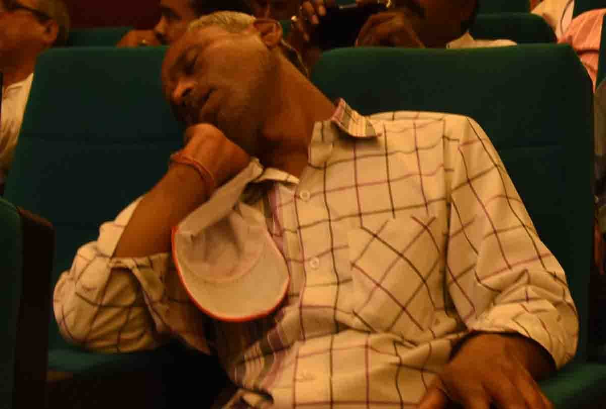 angry Congress workers Unhappy with performance