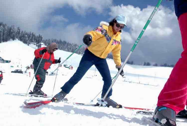 Special Package for Himachal Pradesh Tour in Summer Vacations