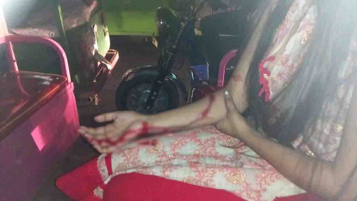 Girl allegiance to father for molestation in noida