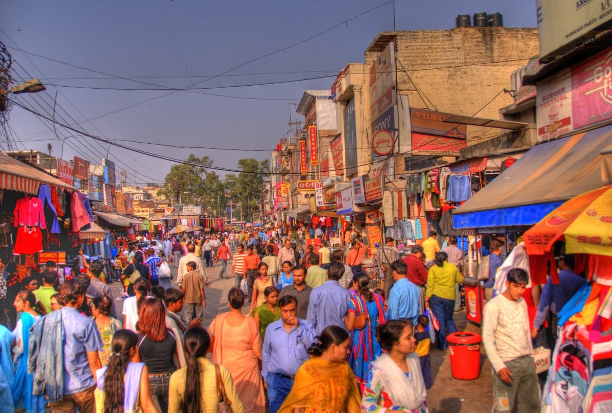 first time in delhi, advance book your parking in lajpat nagar centre market through new app