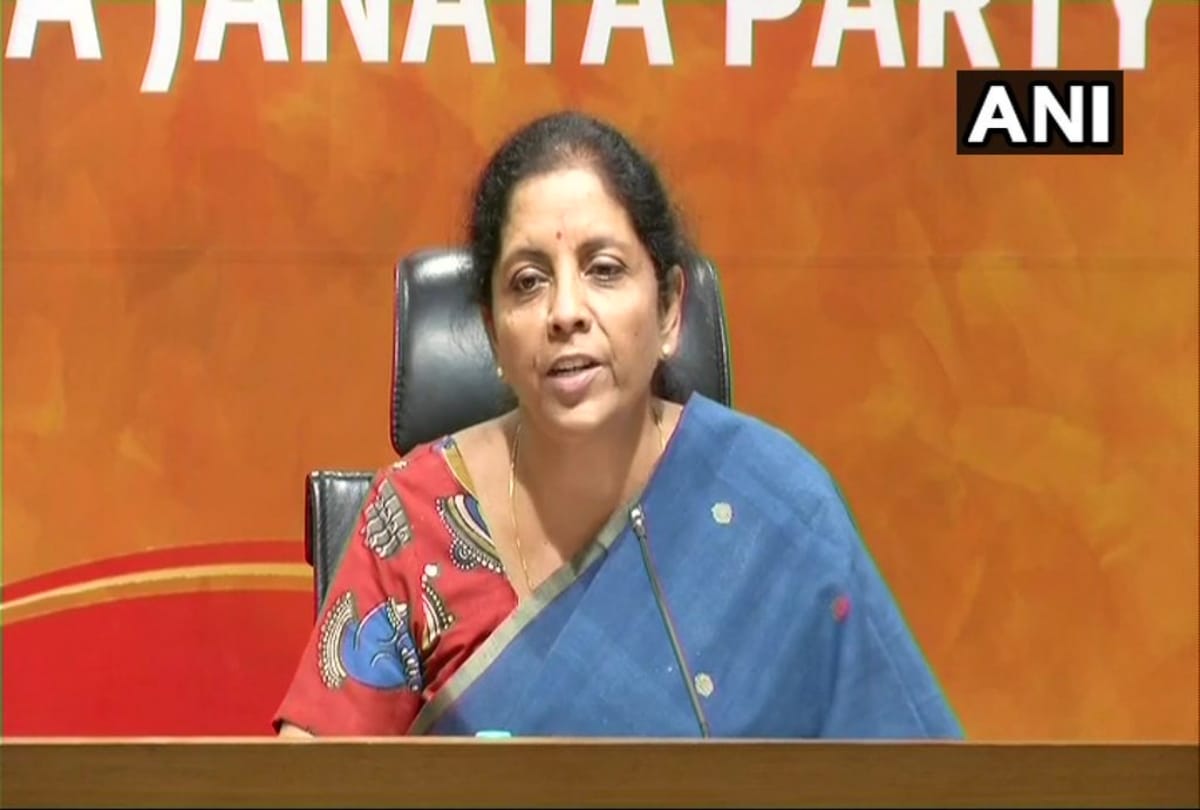 After aurangzeb martyr Shiv Sena declared Nirmala Sitharaman is weakest defense minister