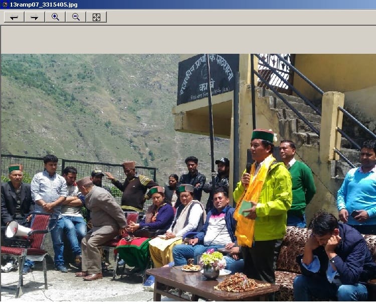 जनहित कार्यों में रोड़ा अटका रही भाजपा