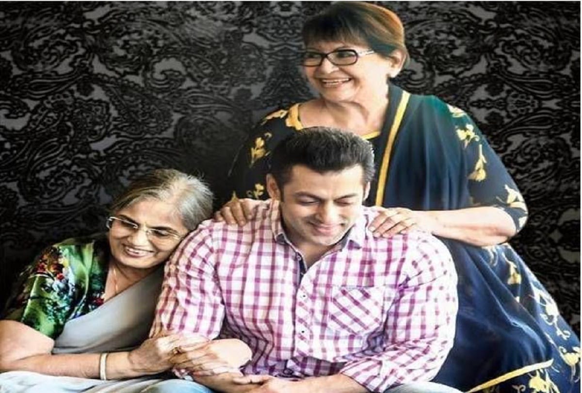 Mother Day special Bollywood stars and their step mothers who share an eternal bond