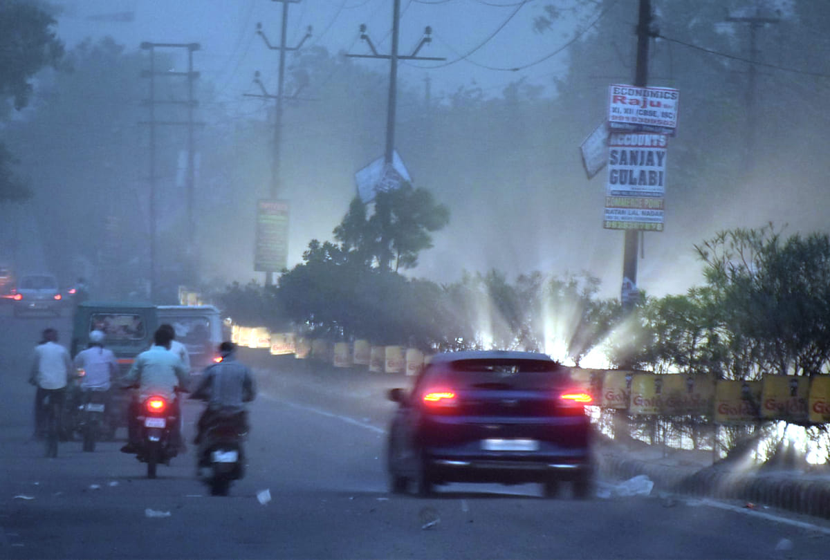 pictures of storm of kanpur and nearby districts