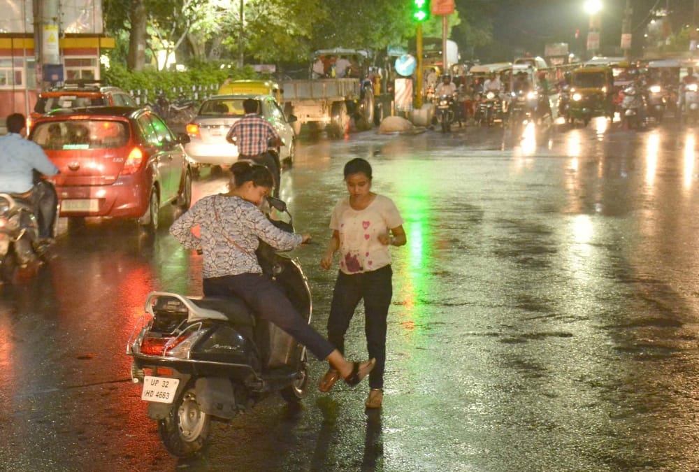 raining with fast winds in lucknow.