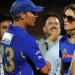 Shane Warne delays his departure from IPL 2018