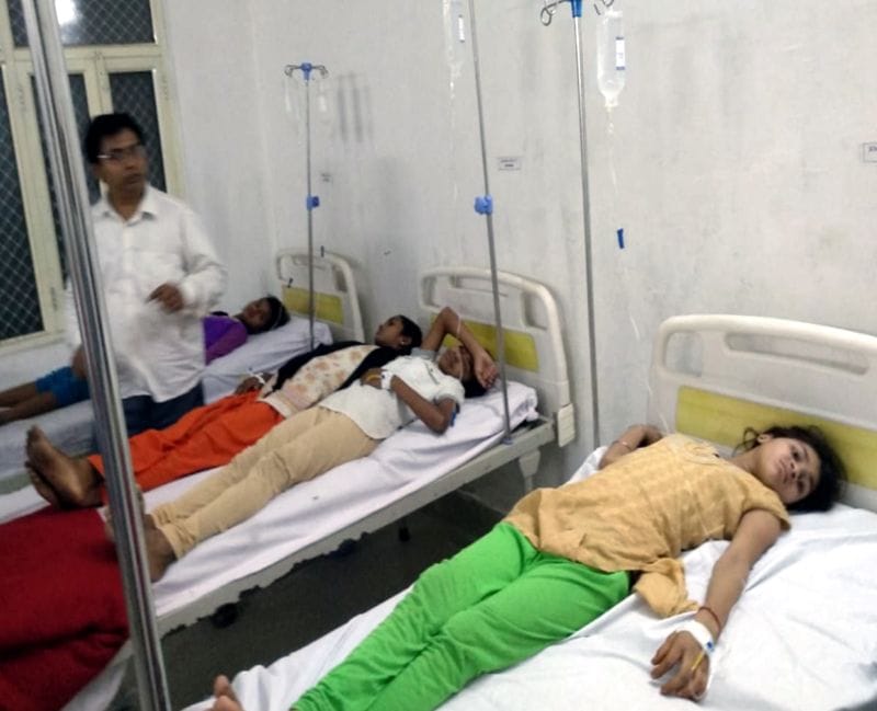 कस्तूरबा विद्यालय की 42 छात्राएं फूड प्वाइजनिंग का शिकार