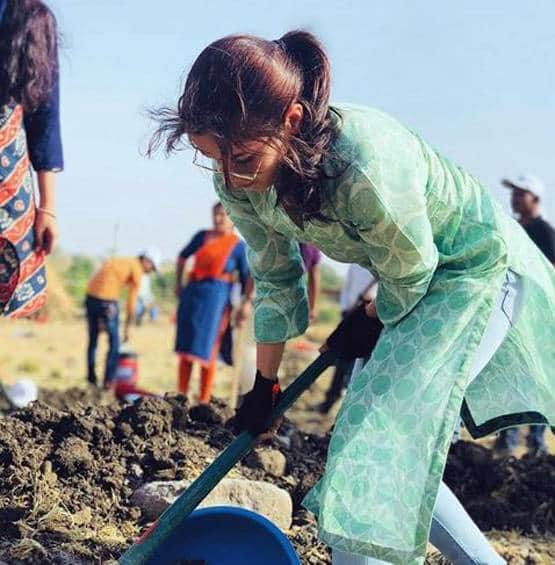 ranbir kapoor and alia bhatt work for paani foundation