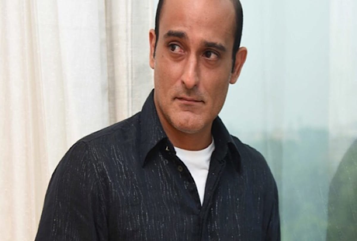 these bollywood star still has been unmarried
