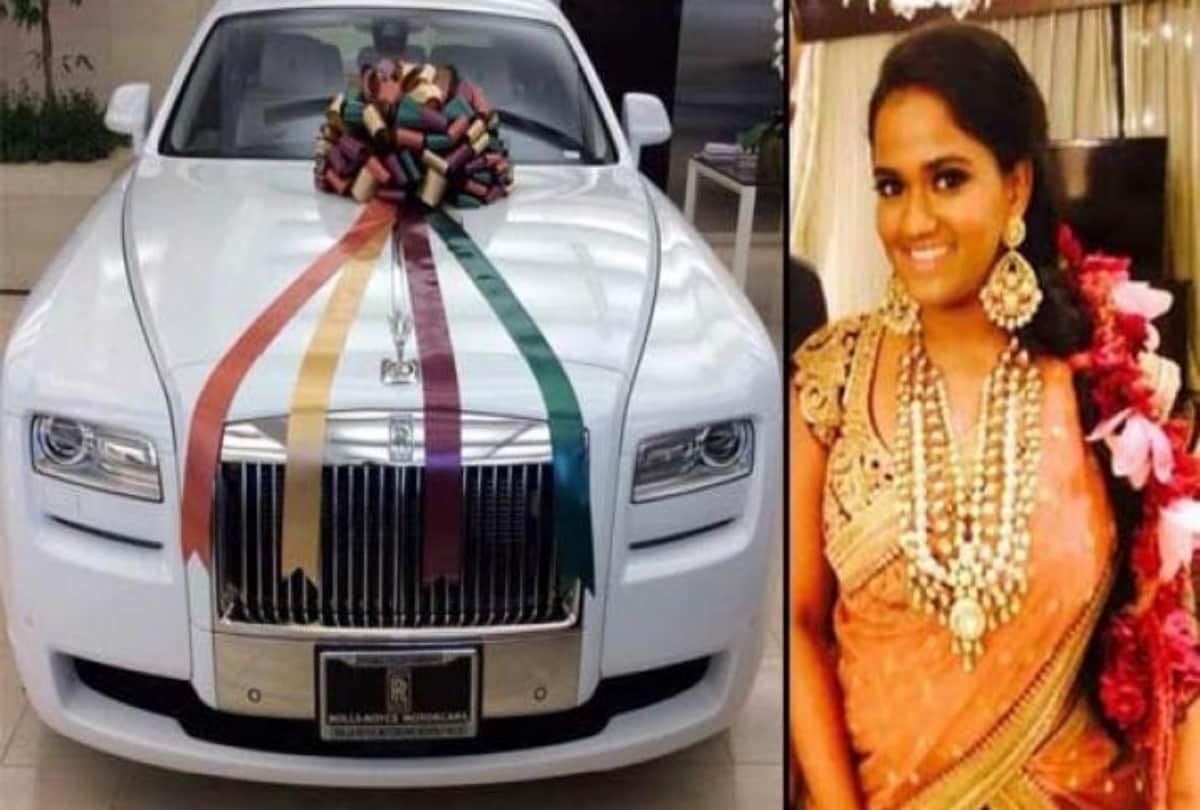 Salman khan presents these 3 girls expensive gift 
