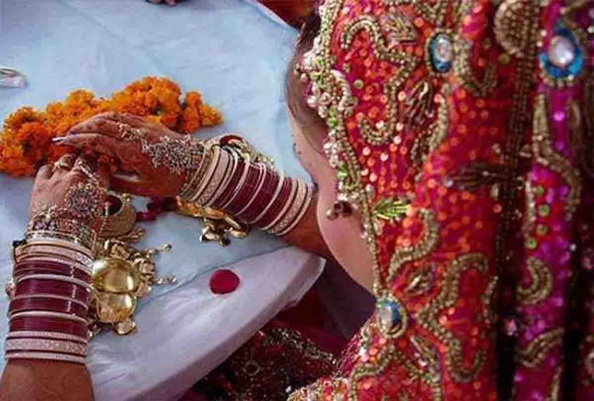 Kick round start in marriage party