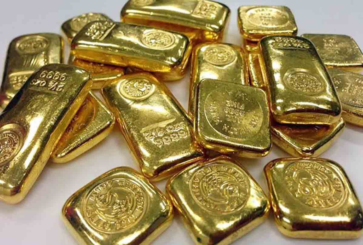 gold smuggling businessman in Kanpur city 