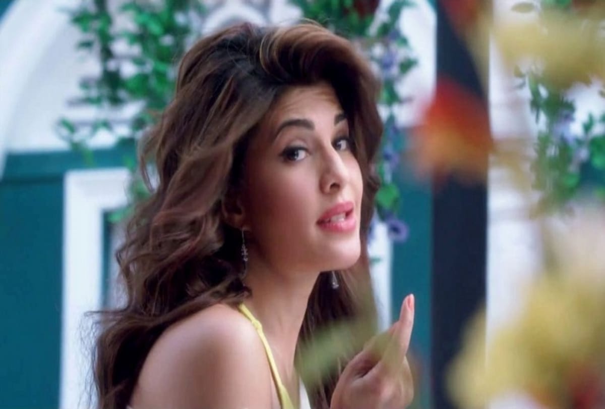 Jacqueline Fernandez reaction on doing music video with Asim Riaz