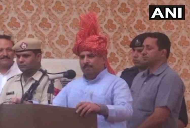 bjp, Haryana Finance Minister Captain Abhimanyu big statement on amu row, jinnah row