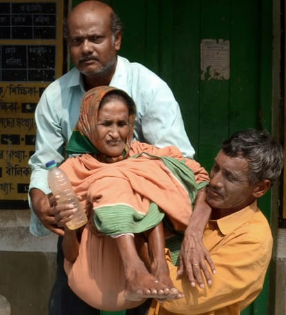 Clashes between BJP and CPI(M) workers in West Bengal Panchayat Election 