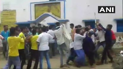 Clashes between BJP and CPI(M) workers in West Bengal Panchayat Election 
