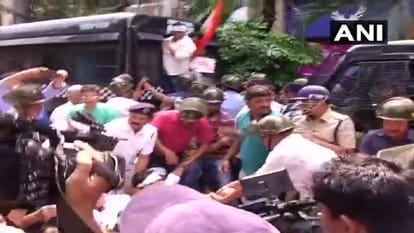 Clashes between BJP and CPI(M) workers in West Bengal Panchayat Election 