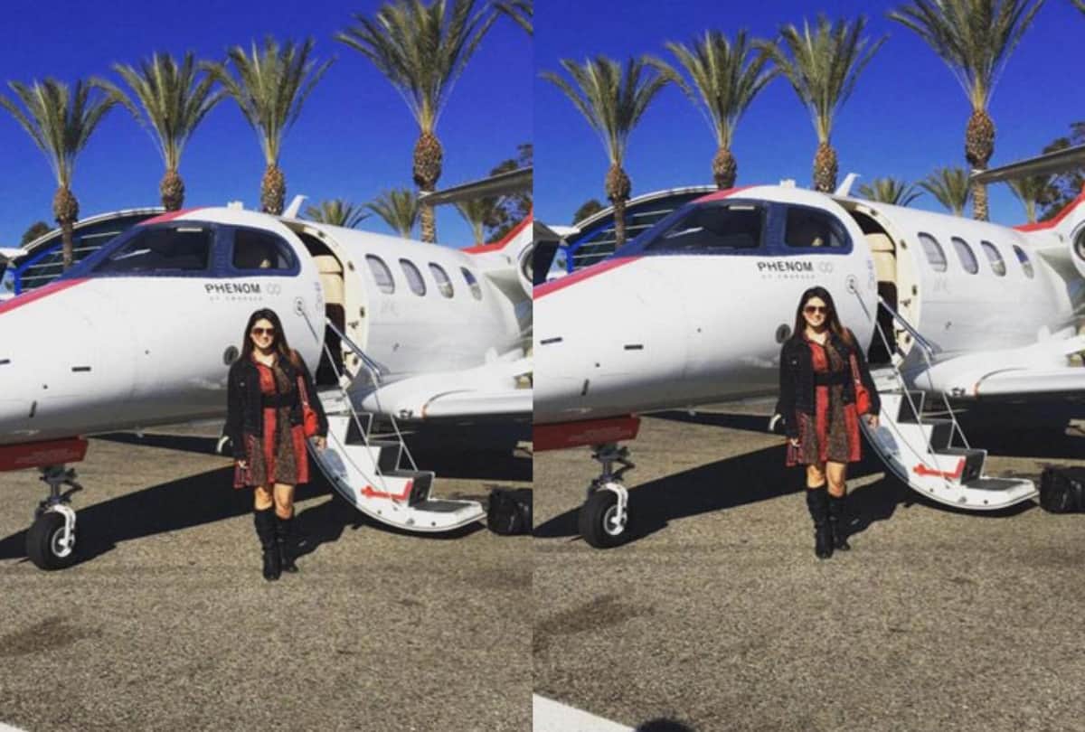 these three actress have their own plane and have fun inside